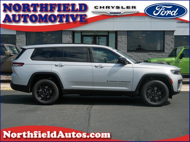2026 Jeep Grand Cherokee L Laredo Altitude
