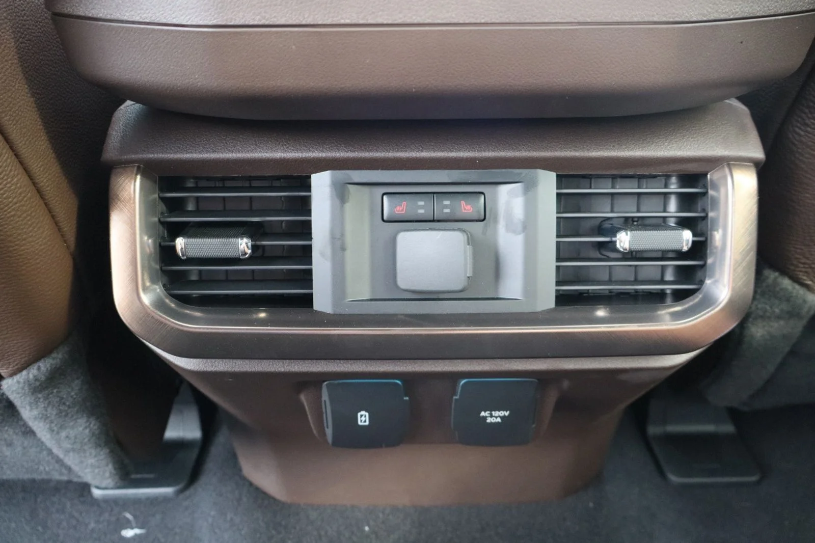 New 2026 Star White Metallic Tri-Coat Ford King Ranch® image 45