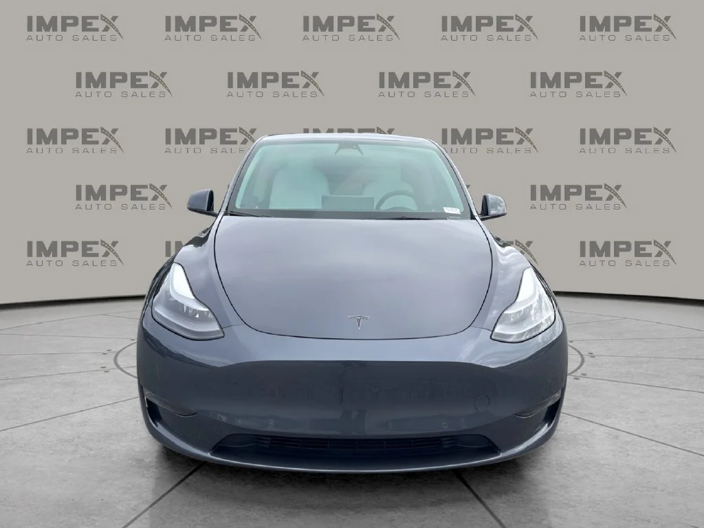Used 2022 Gray Tesla Performance image 8