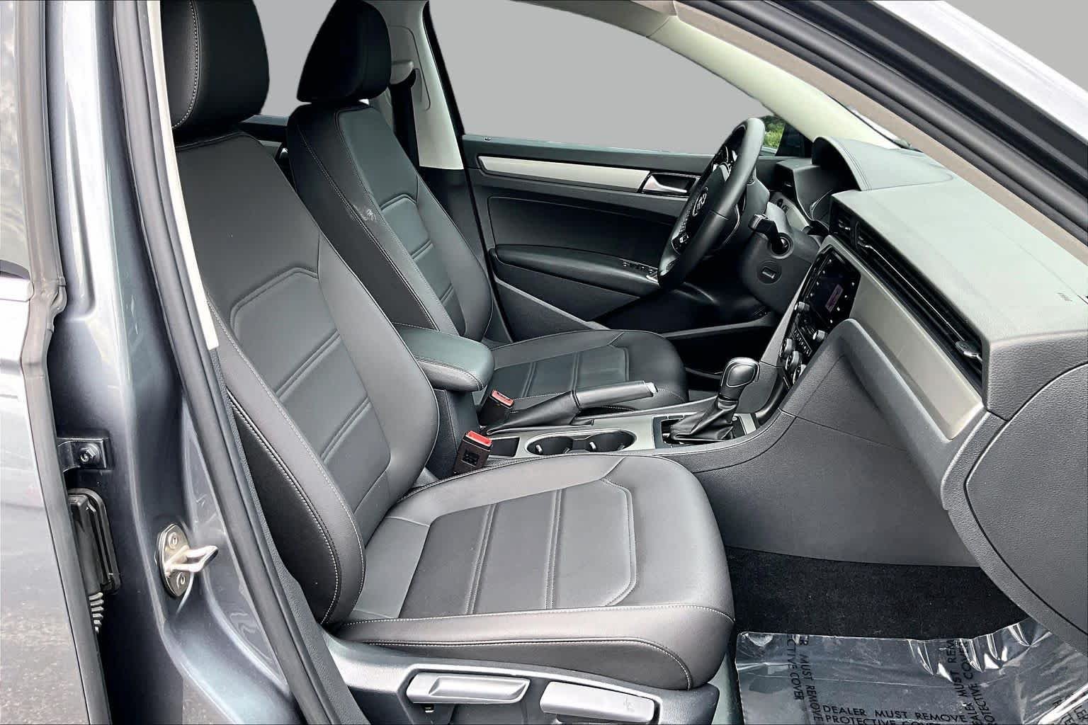 Certified Pre-Owned 2022 Volkswagen Passat 2.0T SE