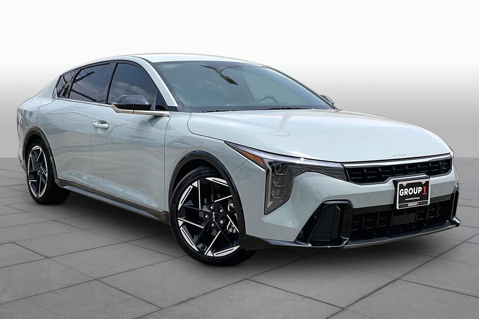 Used 2025 Morning Haze Kia GT-Line image 3