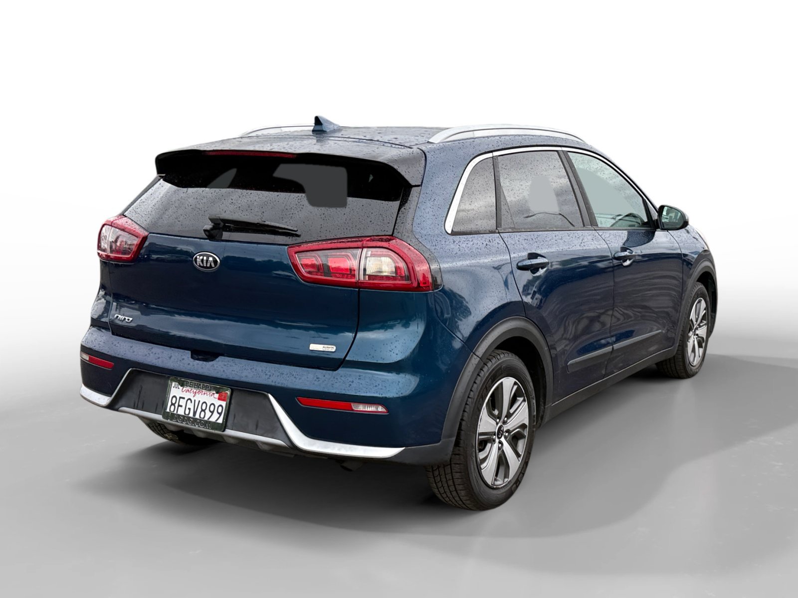Used 2018 Deep Cerulean Kia LX image 5