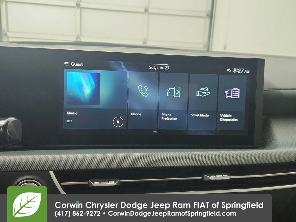 Used 2025 Black Hyundai SEL image 23