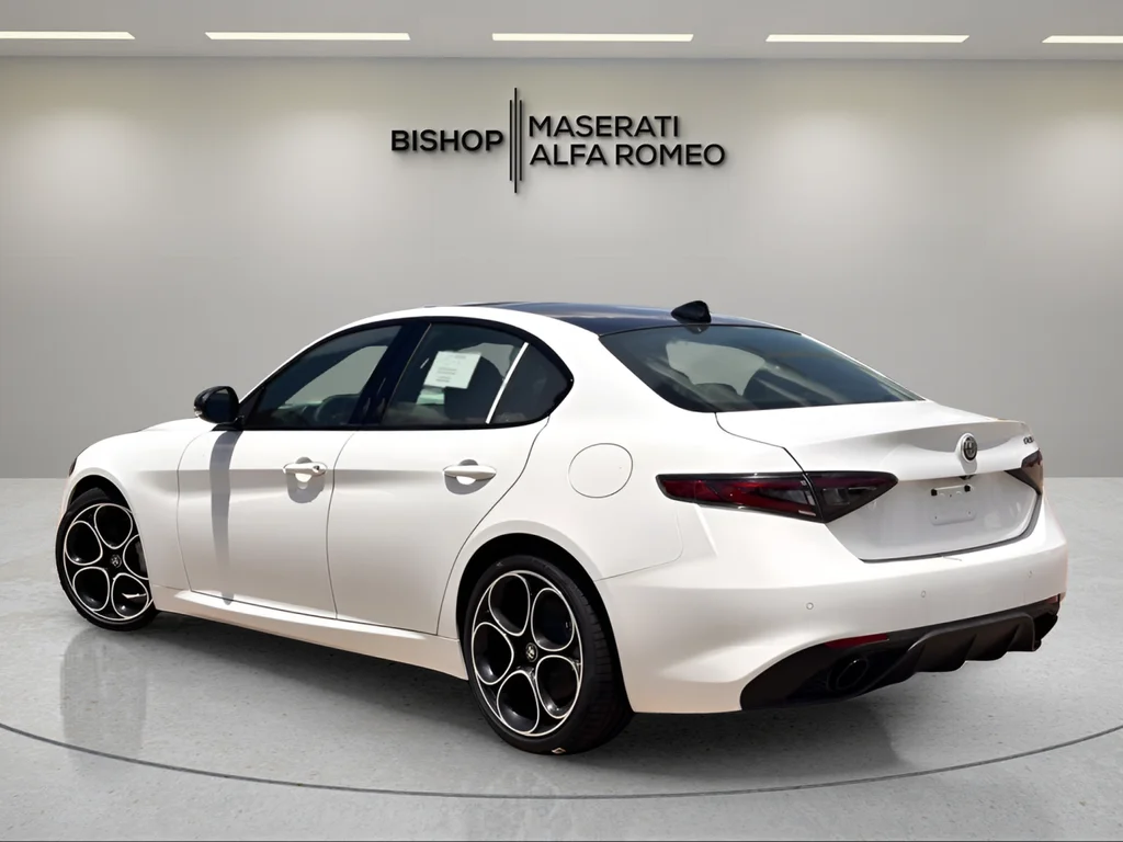 New 2026 White Alfa Romeo Base image 3