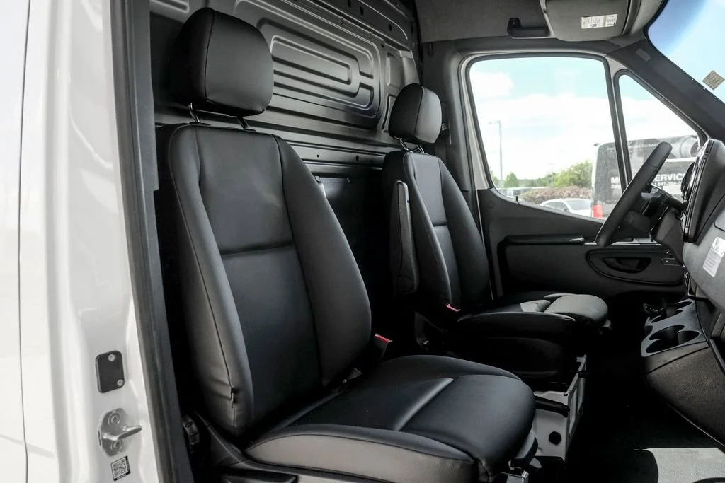 New 2026 Arctic White Mercedes-Benz Cargo 170 WB image 50