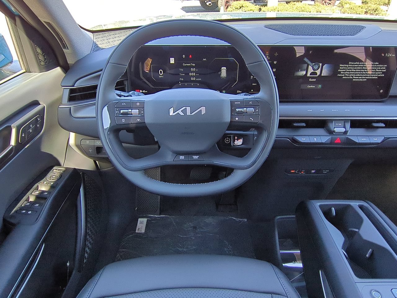 New 2026 Ocean Blue Kia Wind image 17