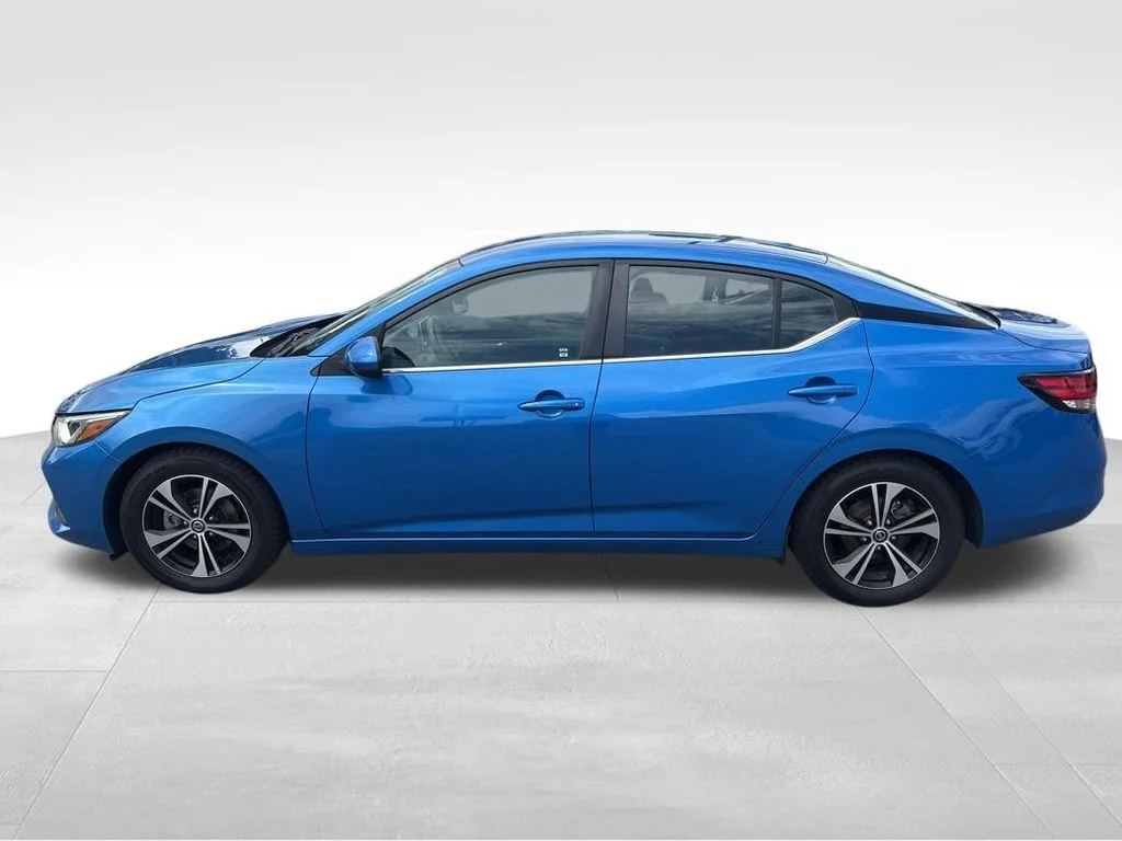 Used 2022 Blue Nissan SV image 2