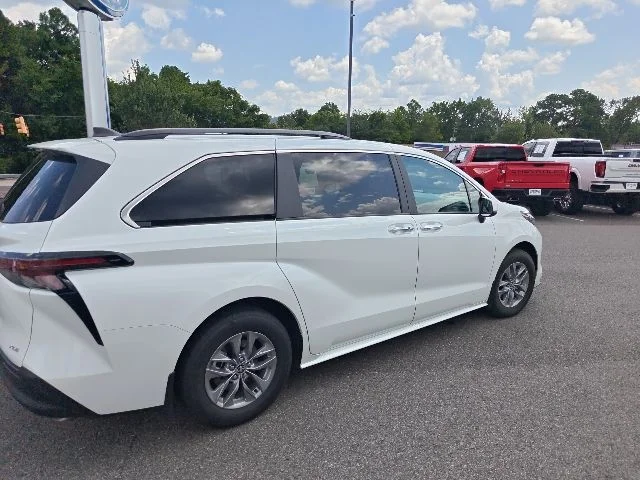 Used 2026 Pearl Toyota XLE image 3