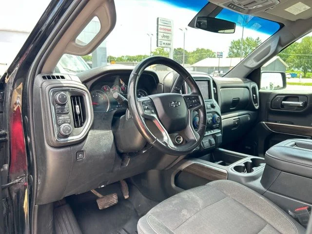 Used 2019  Chevrolet LT Trail Boss image 25