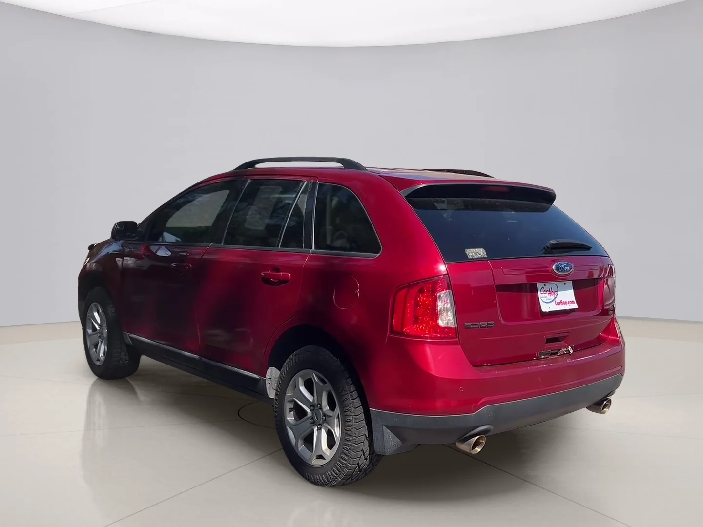Used 2014 Red Ford SEL image 3
