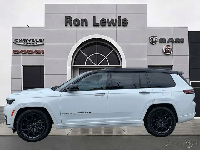 Certified Used 2024 White Jeep Summit image 1