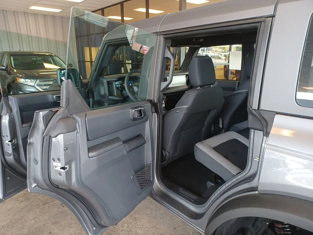 2025 Ford Bronco 4-Door Base - Photo 11