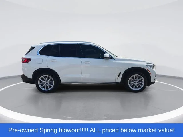 Used 2020 Black BMW xDrive40i image 9