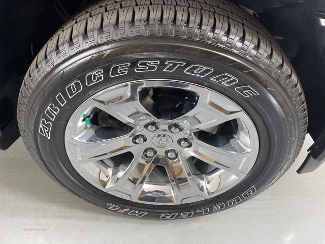 New 2025 Billet Silver Metallic Clear-Coat Exterior Paint RAM Big Horn/Lone Star image 11