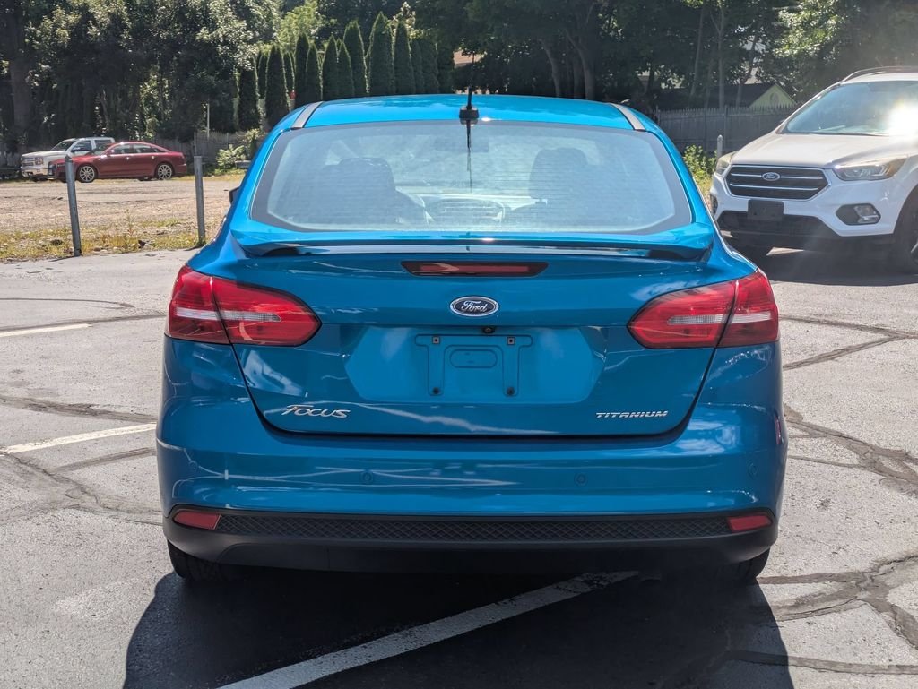 Used 2017 Blue Ford Titanium image 3