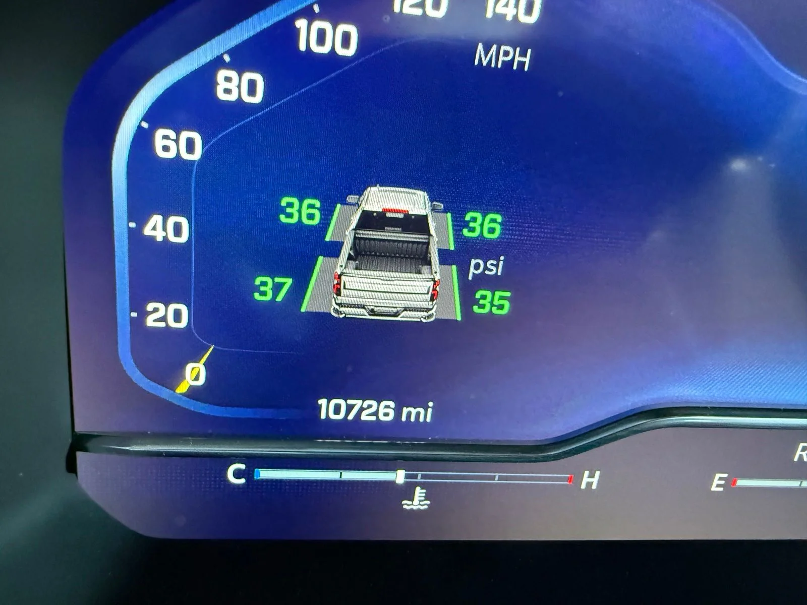 2023 Chevrolet Silverado 1500 LT - Photo 16