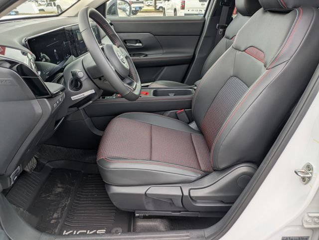 2026 Nissan KICKS SR - Photo 15