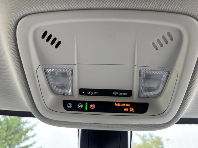 Used 2021 Silver Chevrolet LT image 29