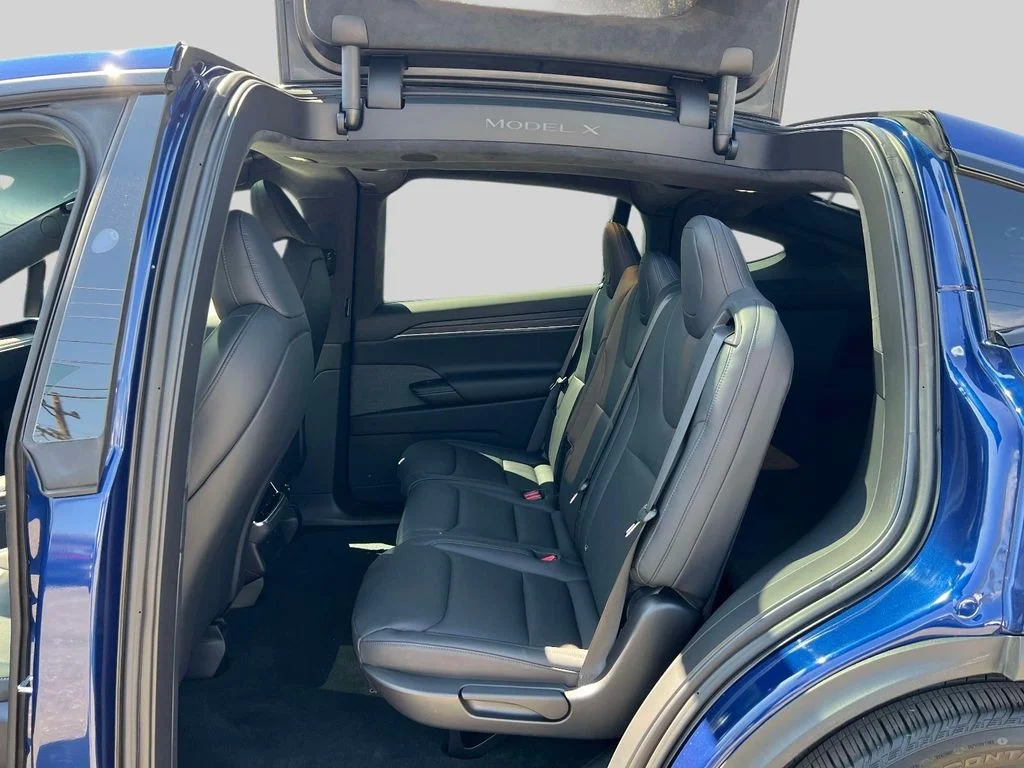 Used 2023 Blue Tesla Standard Range image 14