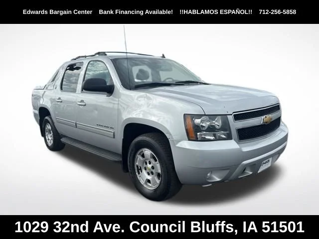 2013 Chevrolet Avalanche 4WD Avalanche LS's photo