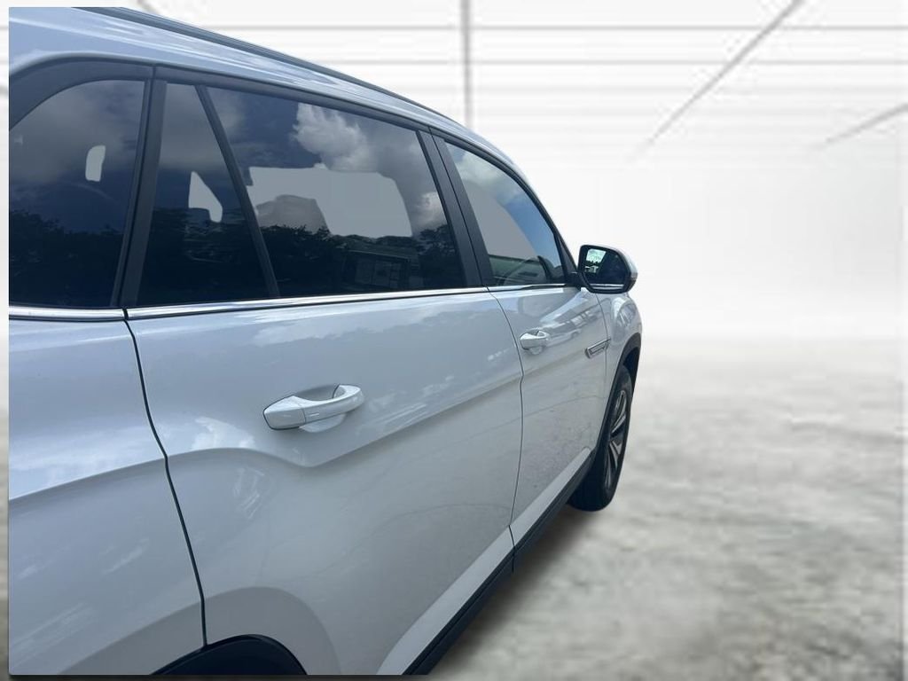 New 2026 White/off-white Volkswagen 2.0T SE image 34