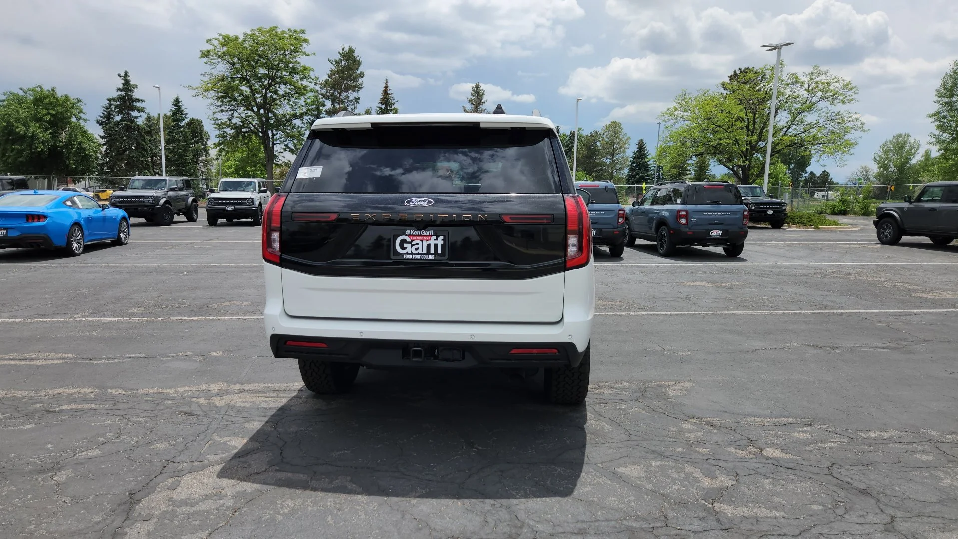 New 2026 Star White Metallic Tri-Coat Ford Tremor image 11