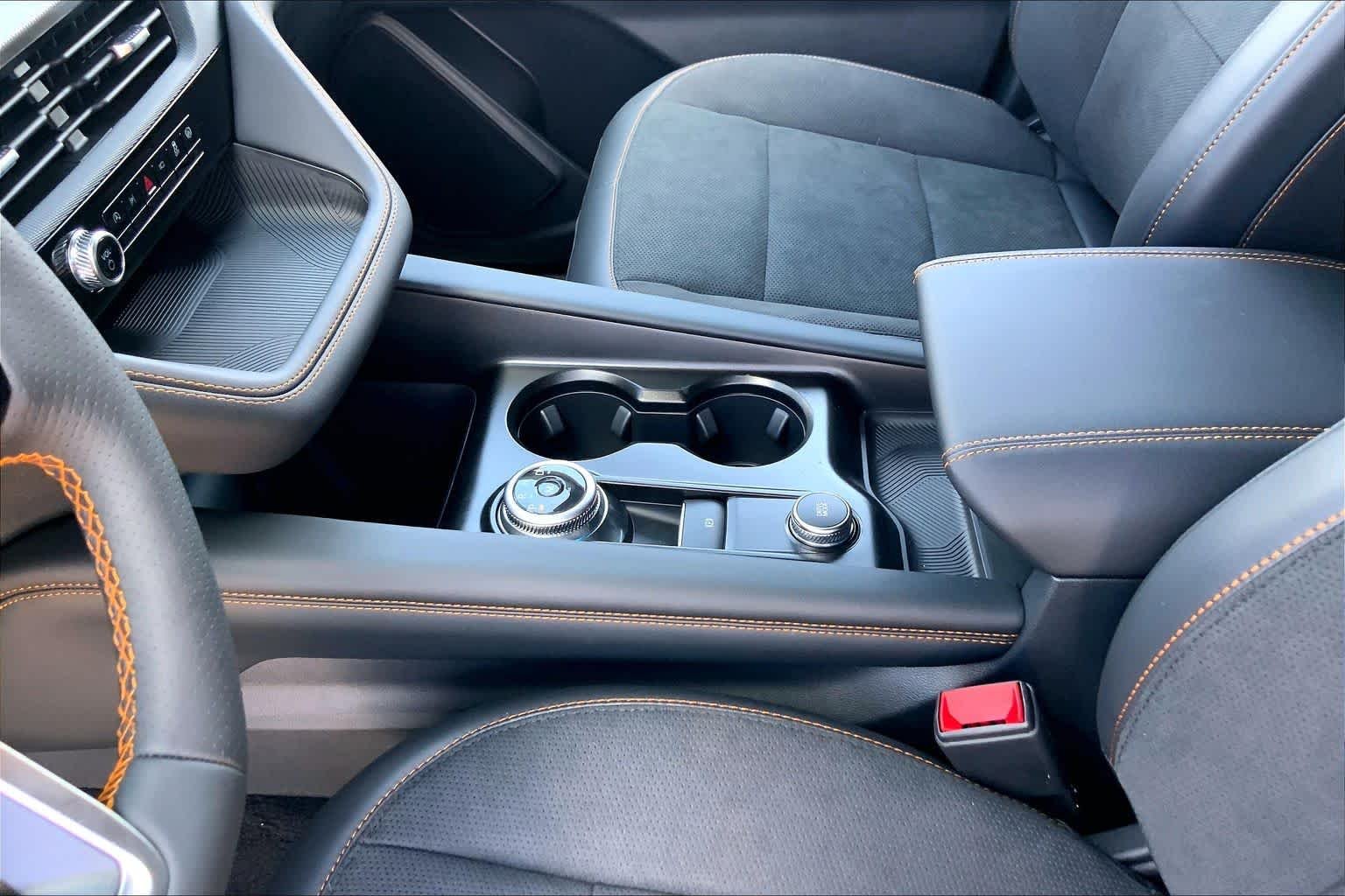 New 2026 Star White Metallic Tri-Coat Ford Tremor® image 7