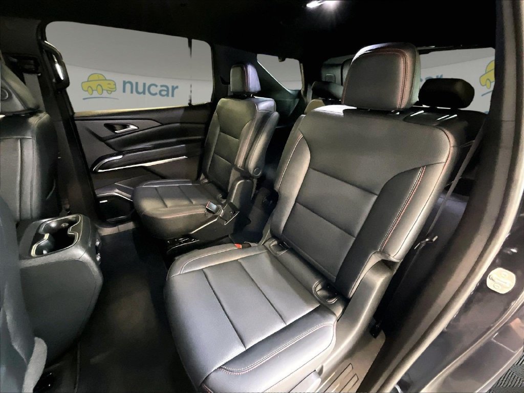 Used 2024 Black Chevrolet Z71 image 15