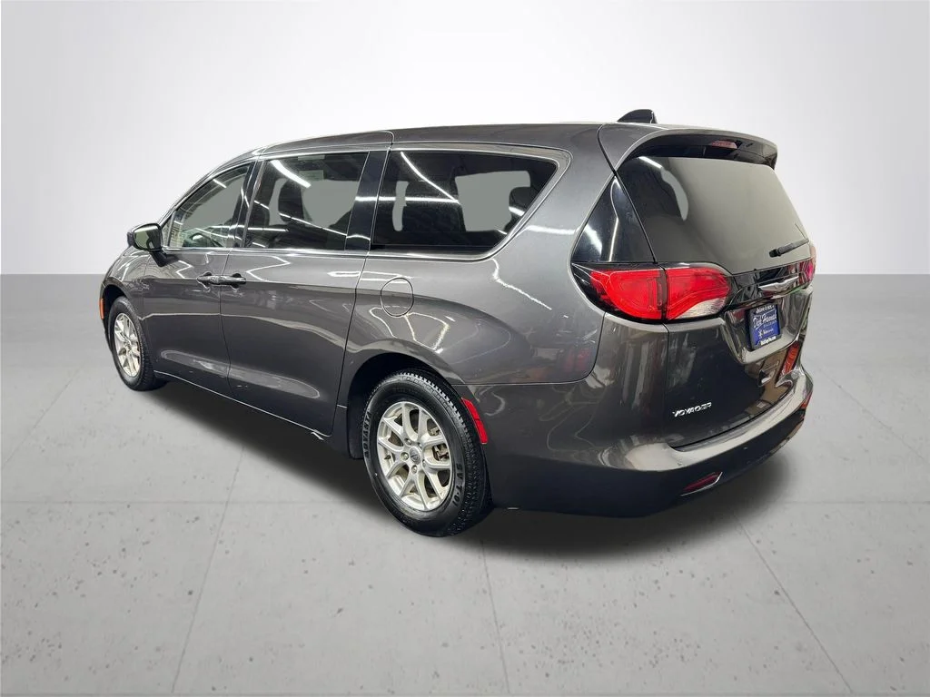 Used 2023 Gray Chrysler LX image 4