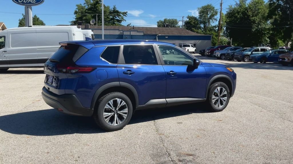 Used 2023 Blue Nissan SV image 5