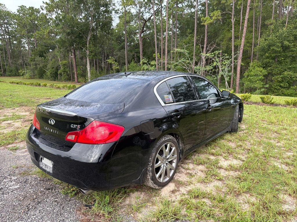 Used 2009 Black INFINITI Journey image 5