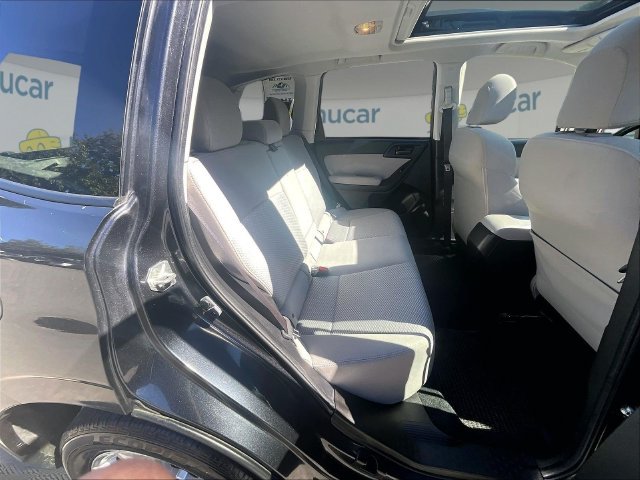 Used 2015 Gray Subaru 2.5i Premium image 23