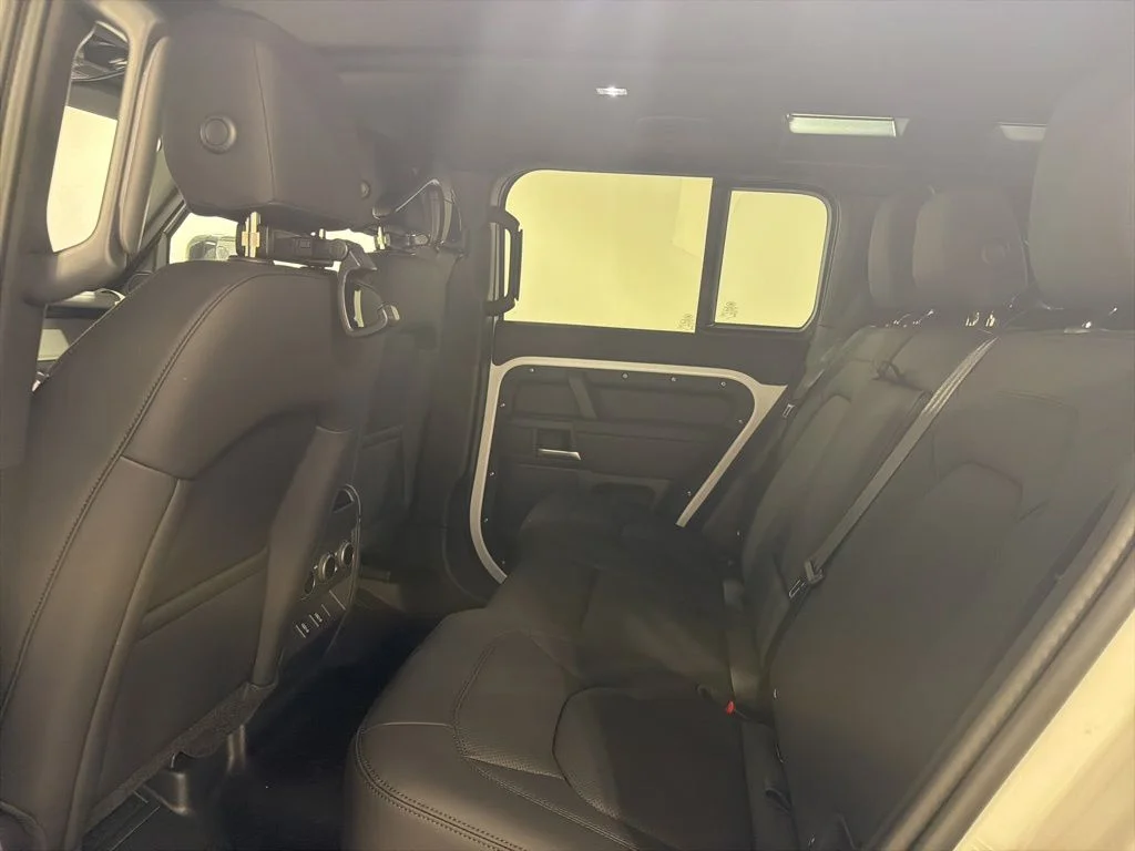 New 2026 Fuji White Land Rover S image 22