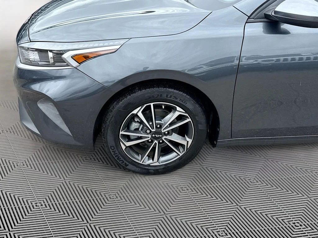 Used 2023 Gray Kia LXS image 34
