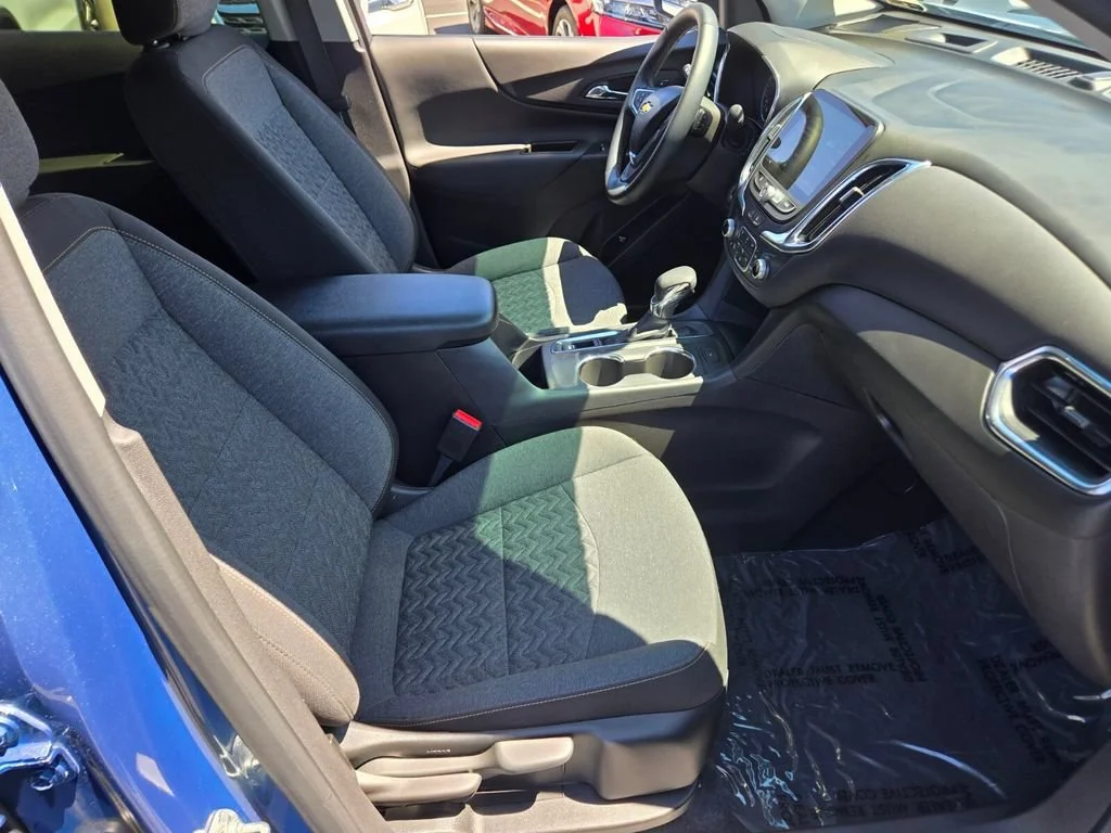 Used 2024 Lakeshore Blue Metallic Chevrolet LT image 14