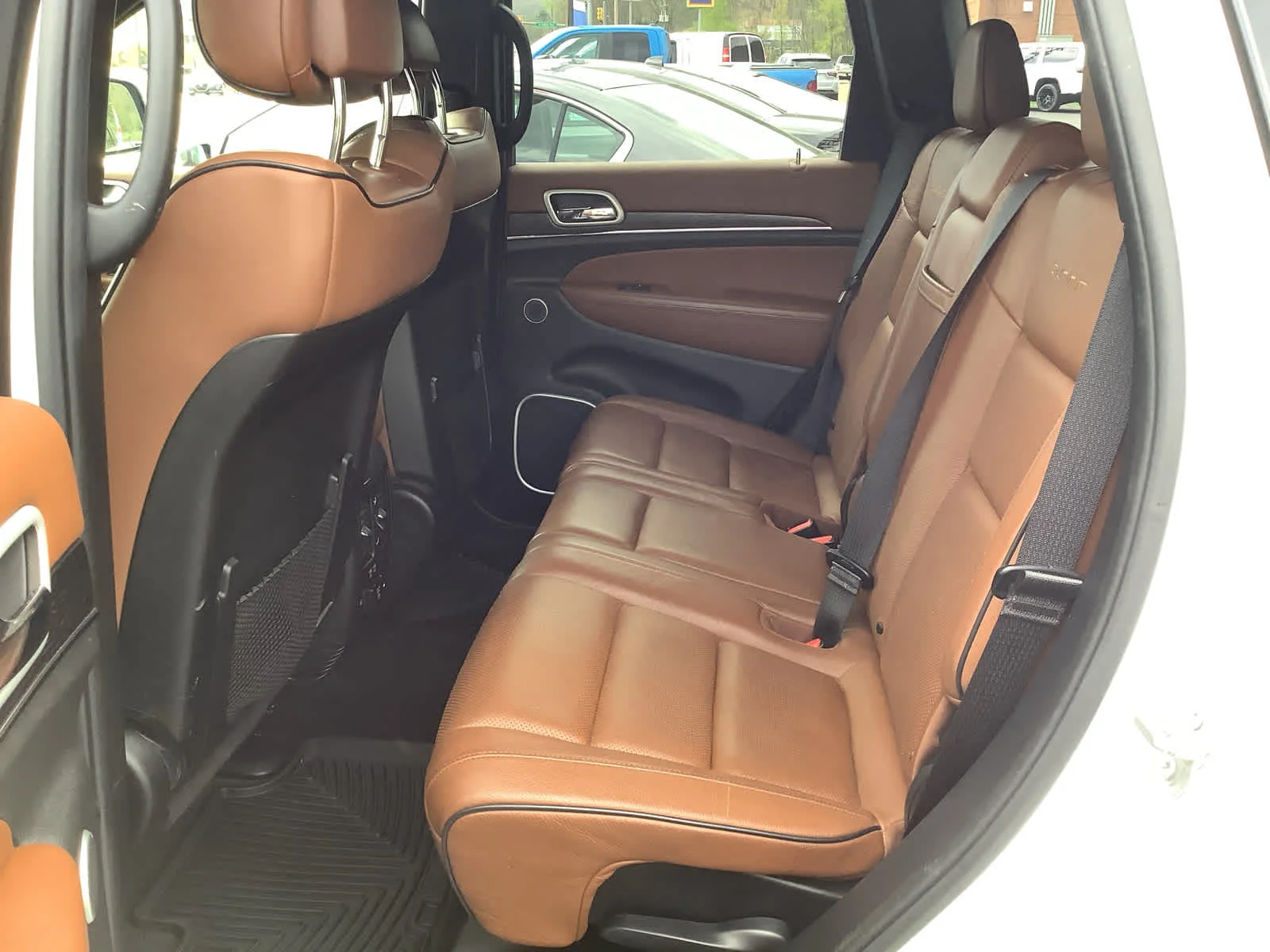 Used 2019 Ivory 3 Coat Jeep Summit image 8