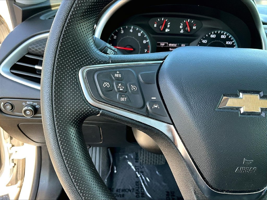 Used 2024 White Chevrolet LT image 11