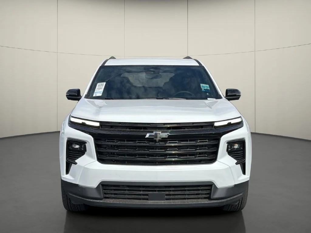 New 2027 Summit White Chevrolet LT image 2