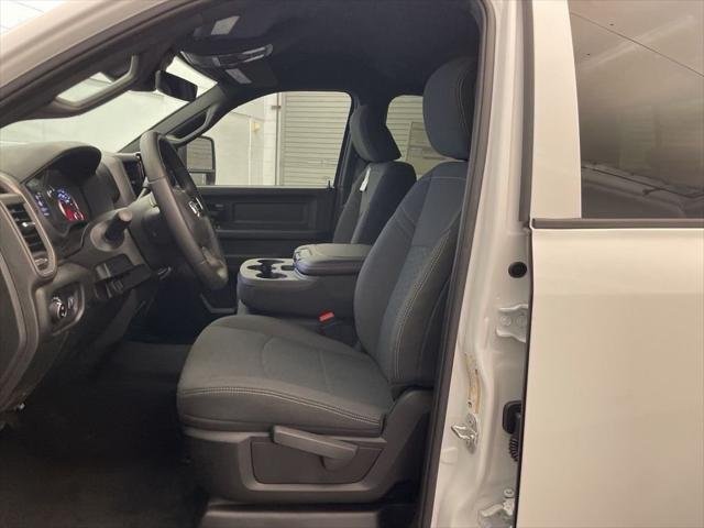 New 2026 Bright White Clear-Coat Exterior Paint RAM TRADESMAN image 17