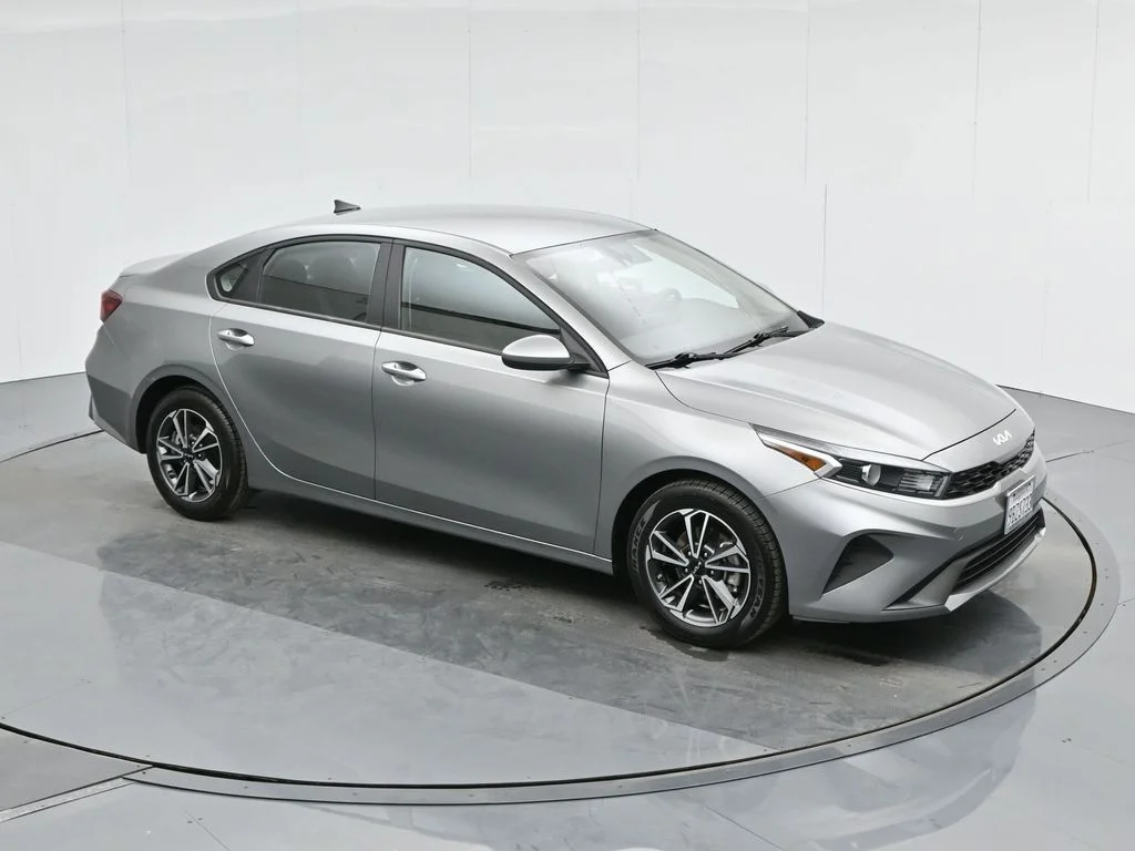Used 2022 Gray Kia LXS image 41