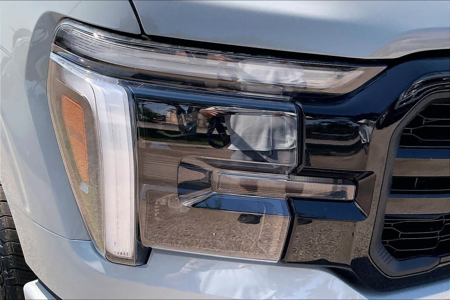 New 2026 Avalanche Ford Lariat® image 13