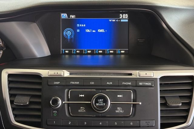 Used 2015 Modern Steel Metallic Honda LX image 21