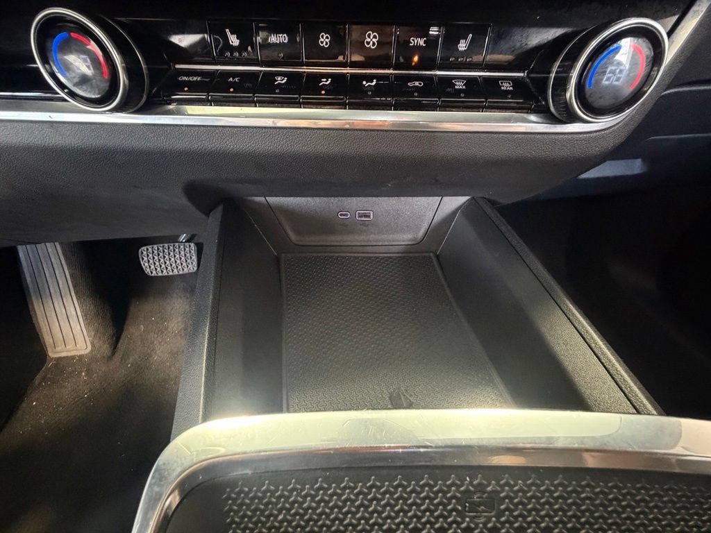 Used 2025 Cacti Green Chevrolet LT image 33