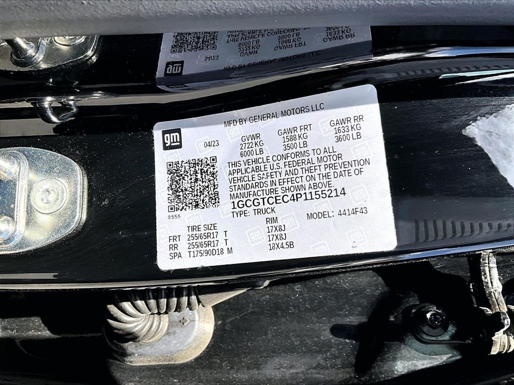 Used 2023 Black Chevrolet LT image 32