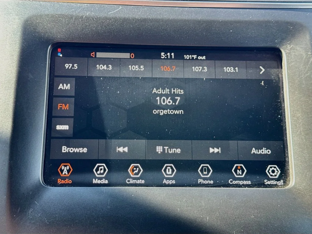 Used 2020 Green Jeep Latitude image 17