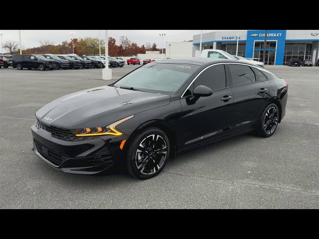 2024 Kia K5 GT-Line photo 3