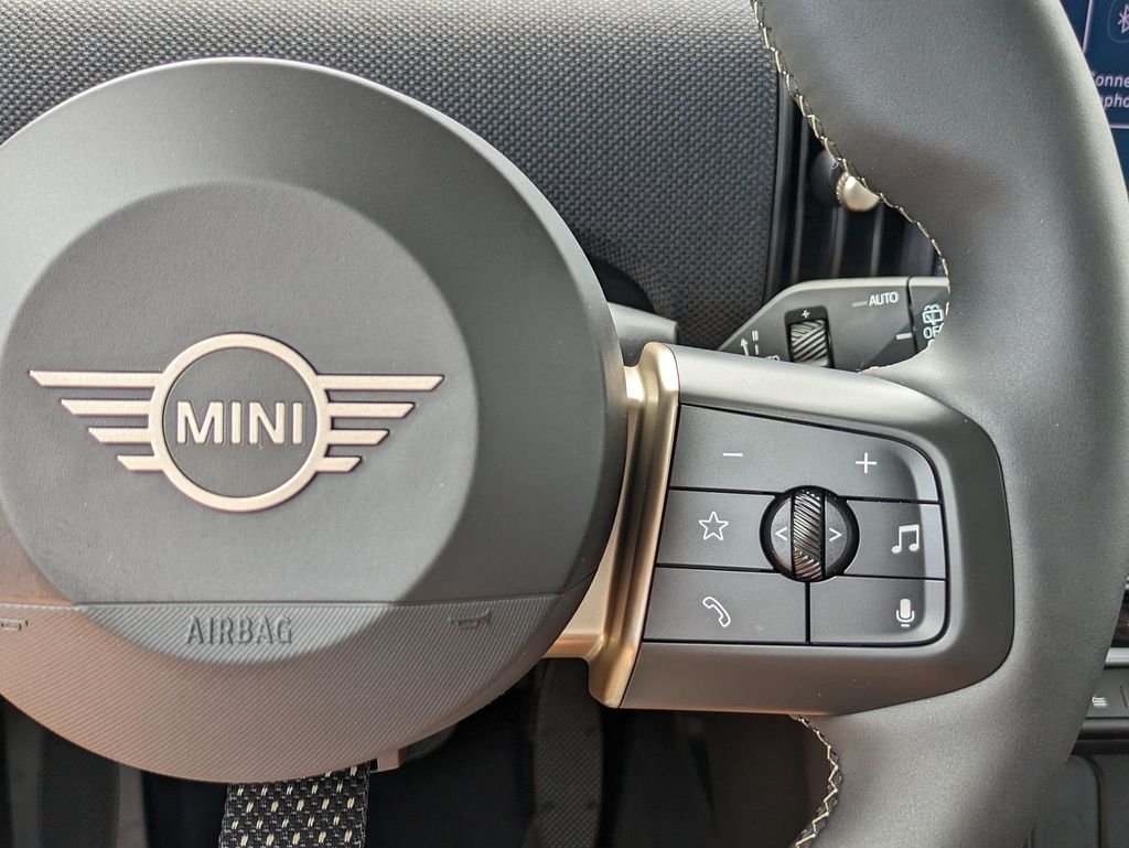 2025 MINI Hardtop 4 Door S - Photo 18