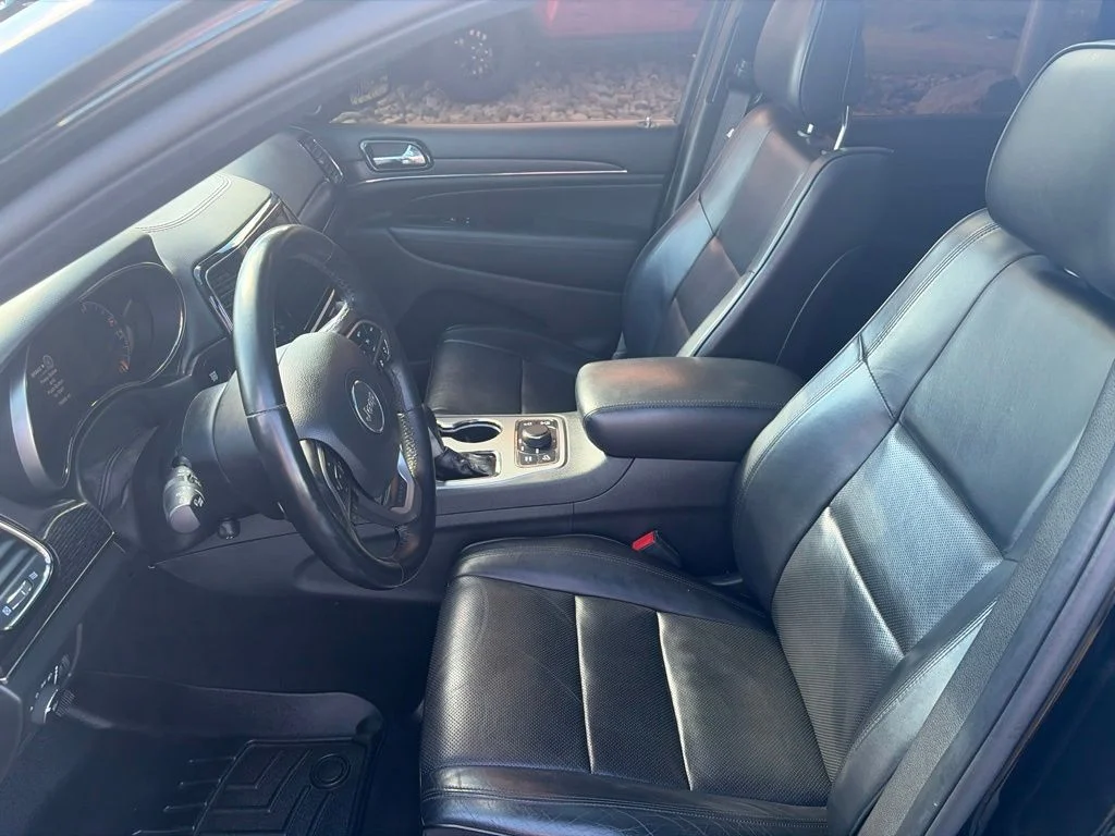 Certified Used 2020 Black Jeep Overland image 20