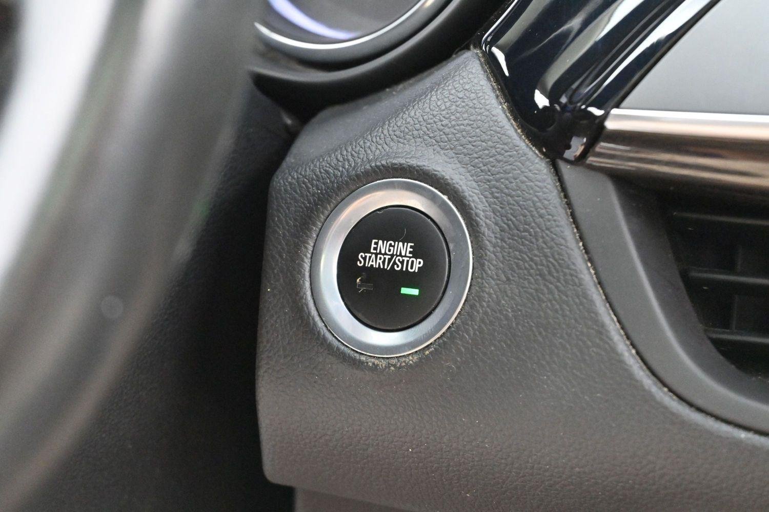Used 2019 Satin Steel Metallic Buick Essence image 23