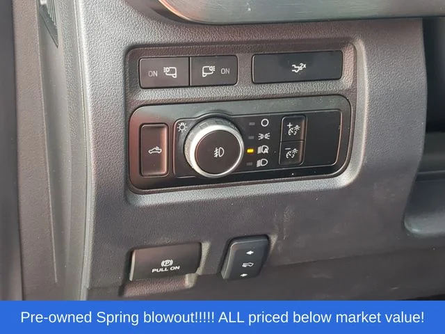 Used 2023 White Ford Lariat image 27